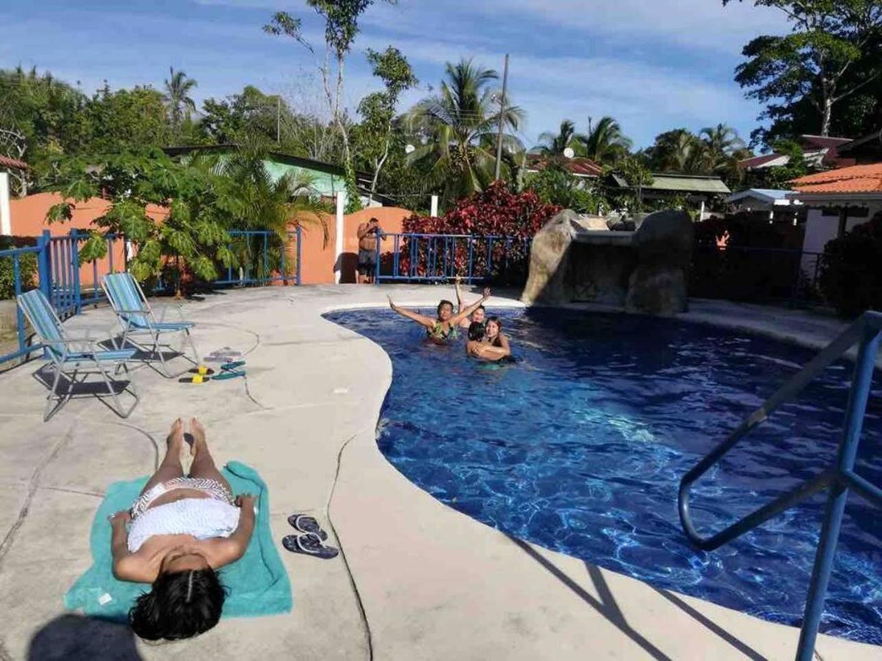 Poolside Beach House At Pangea Lodge Manzanillo  Extérieur photo